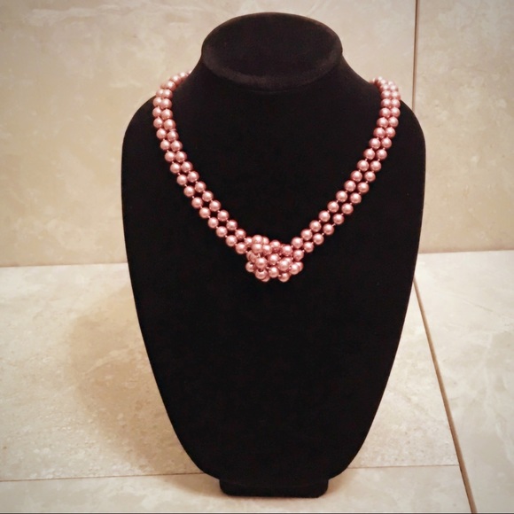 Mauve Faux Pearl Strand - Picture 3 of 5